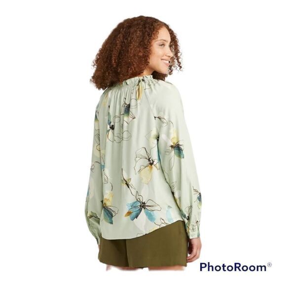 A New Day Light Green Floral Long Sleeve Blouse Medium - Picture 2 of 9